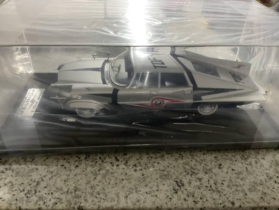 Amazon.co.jp: 限定500台 AMIE 1/18 ウルトラセブン ポインター